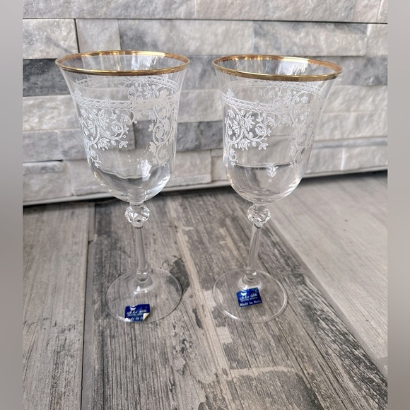 Le Stelle Italy Other - Vintage  Le Stella  Italy Etched  Floral Gold Trim   Wine Glasses  Set of Two